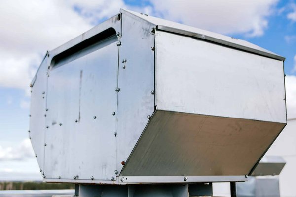 Comment poser une baignoire d'angle ?