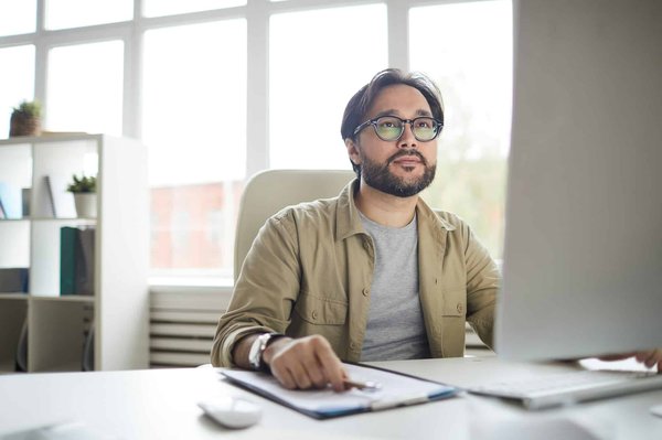 Comment créer une application mobile pour le suivi des habitudes de lecture?