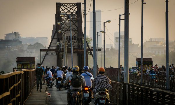 Quelle est la stratégie la plus efficace pour impliquer les citoyens dans le suivi de la qualité de l'air ?